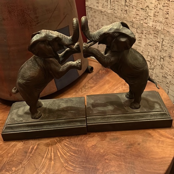 Vintage metal elephant bookends - Picture 1 of 2